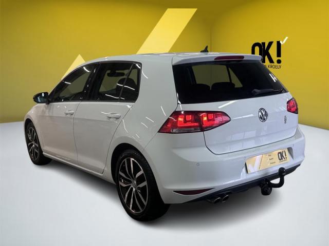 Volkswagen Golf image 9