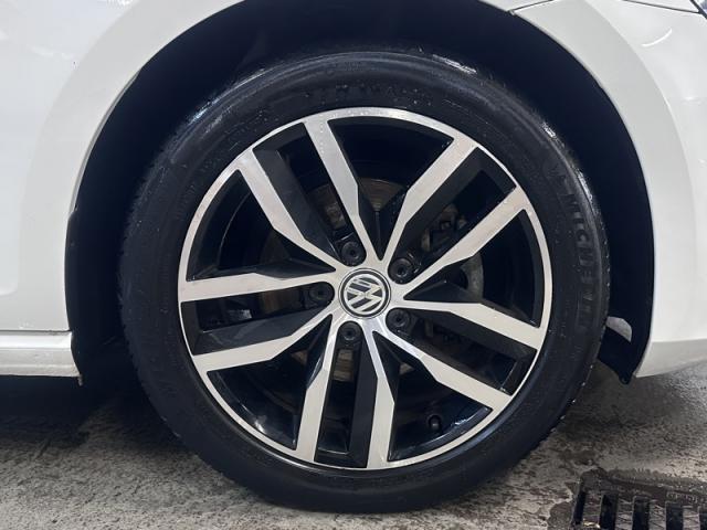 Volkswagen Golf image 5