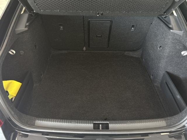 Skoda Octavia image 2