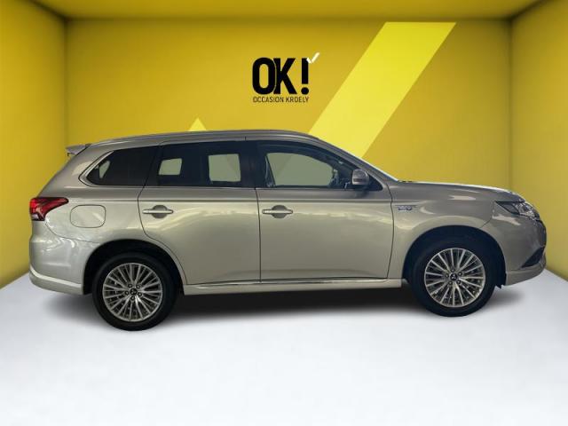 Mitsubishi Outlander image 2