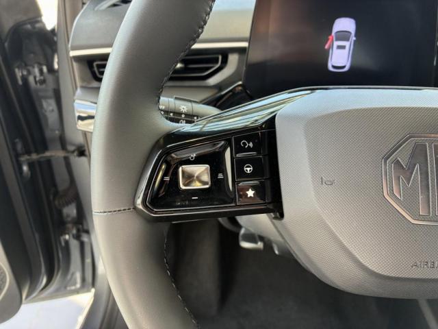 Mg Motor Mg3 image 2