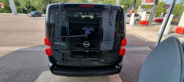 Opel Zafira Life image 2