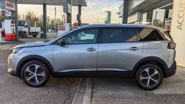 Peugeot 5008 image 5