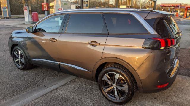 Peugeot 5008 image 8