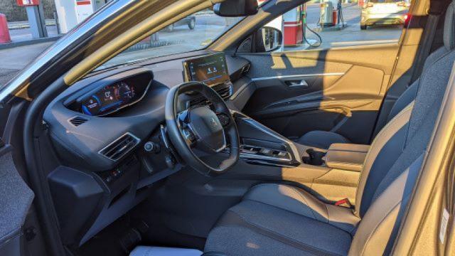 Peugeot 5008 image 2