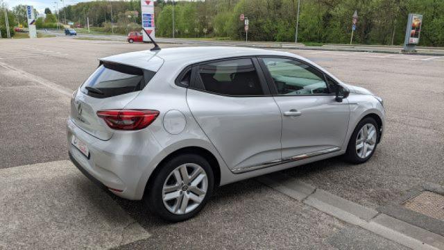 Renault Clio image 9