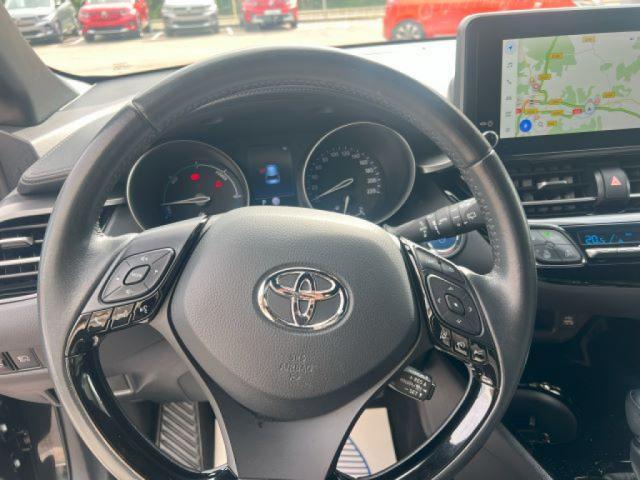 Toyota C-Hr image 3
