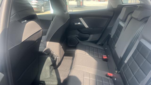 Citroen C4 image 2