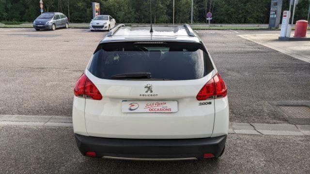 Peugeot 2008 image 8