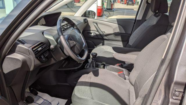 Citroen Grand C4 Spacetourer image 3