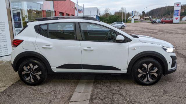 Dacia Sandero image 2