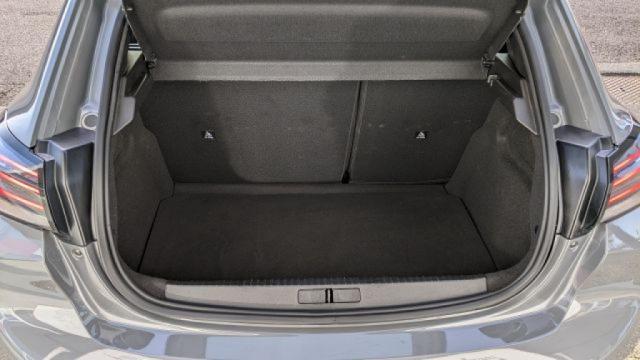 Peugeot 208 image 4