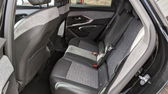 Peugeot 3008 image 6