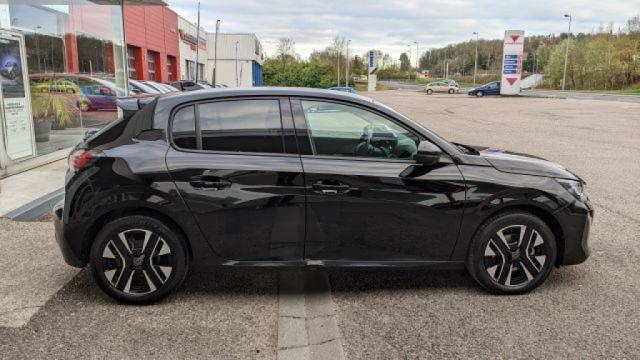 Peugeot 208 image 7