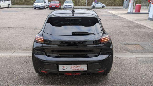 Peugeot 208 image 3