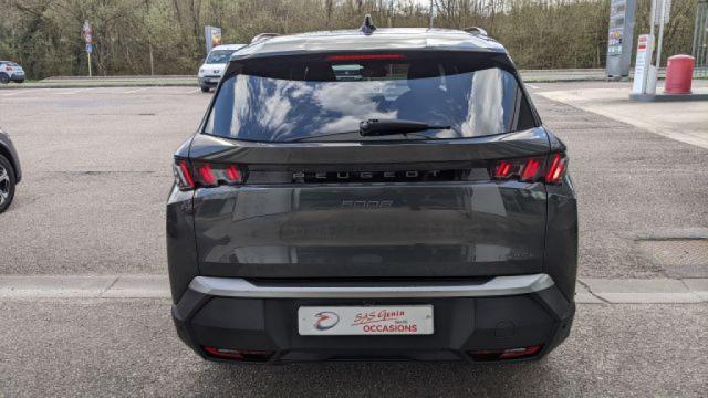 Peugeot 5008 image 1