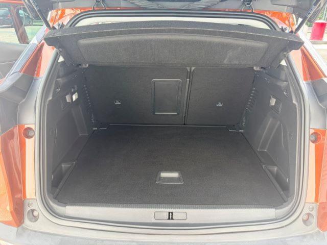 Peugeot 3008 image 8