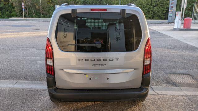 Peugeot Rifter image 1