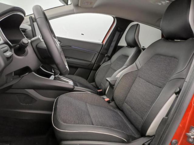 Renault Captur image 1