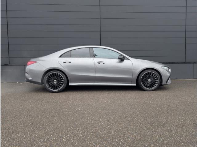 Mercedes Benz Cla image 5