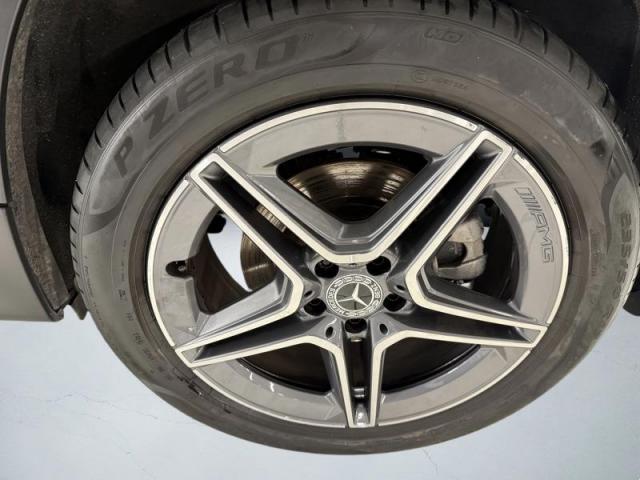 Mercedes Benz Glb image 5