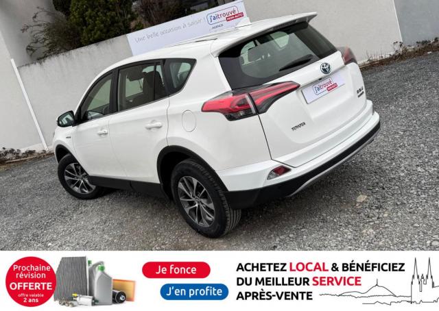 Toyota Rav4 image 8