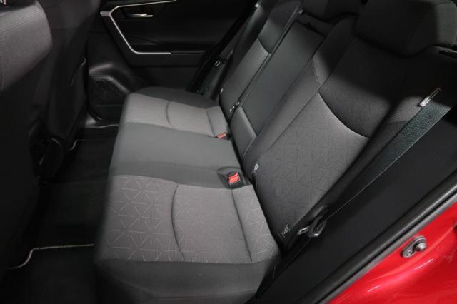Toyota Rav4 image 7