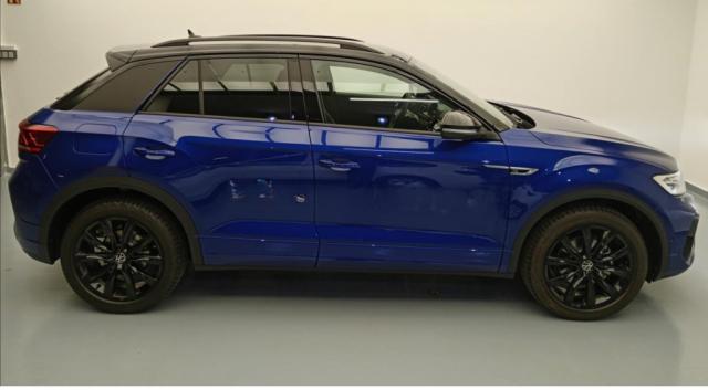 Volkswagen T-Roc image 2