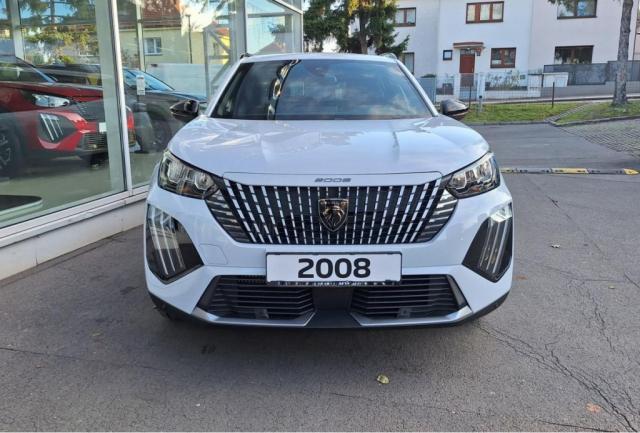 Peugeot 2008 image 9