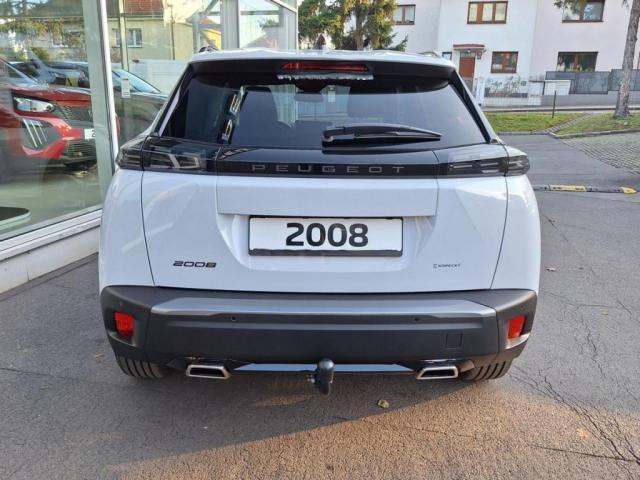 Peugeot 2008 image 8
