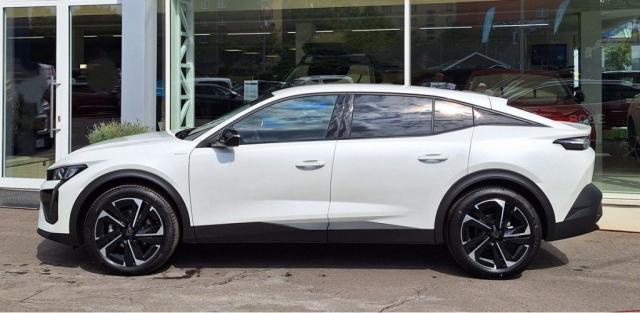 Peugeot 408 image 5