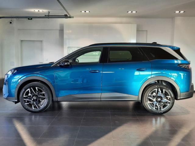 Peugeot 5008 image 1