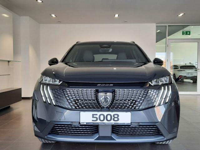 Peugeot 5008 image 2