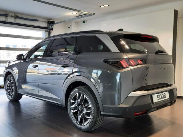Peugeot 5008 image 8