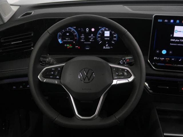 Volkswagen Tiguan image 1