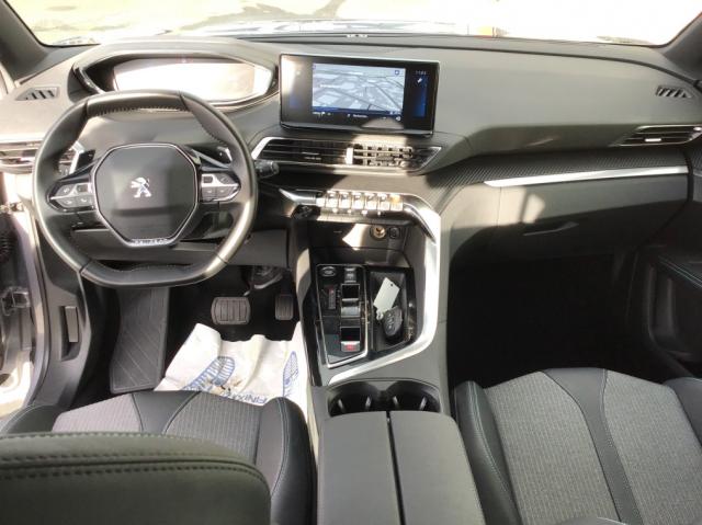 Peugeot 3008 image 2