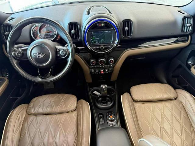 Mini Countryman image 9