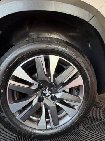Peugeot 2008 image 1