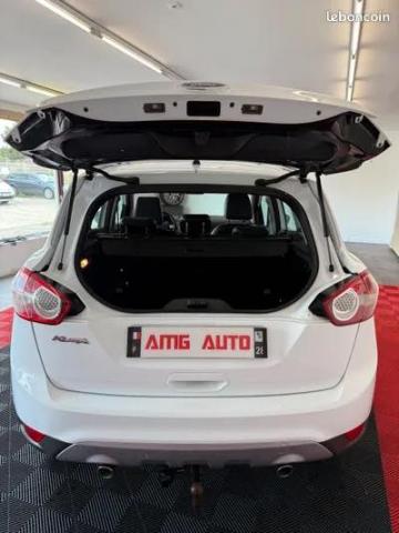 Ford Kuga image 6