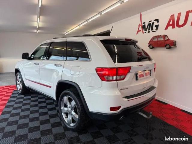 Jeep Grand Cherokee image 6