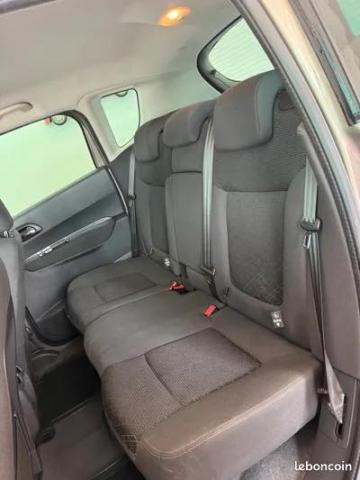 Peugeot 3008 image 3