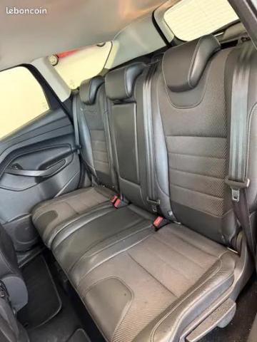 Ford Kuga image 1