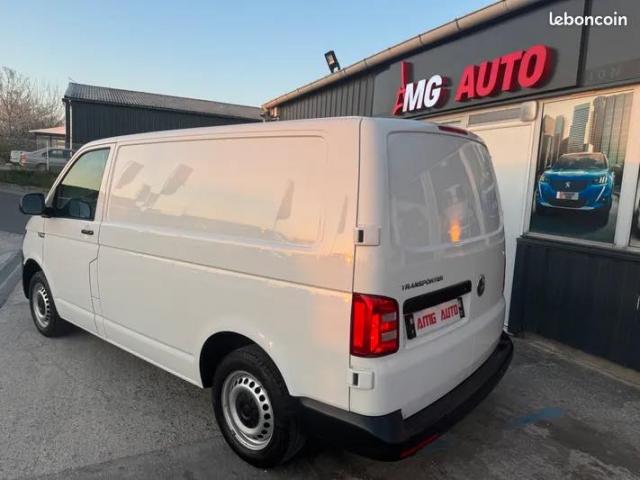 Volkswagen Transporter image 5