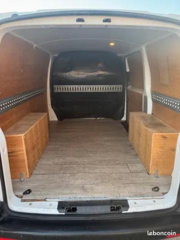 Volkswagen Transporter image 4