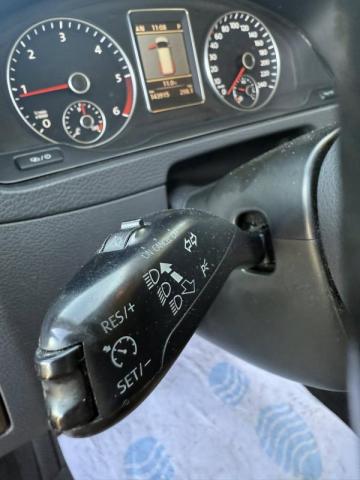 Volkswagen Transporter image 8