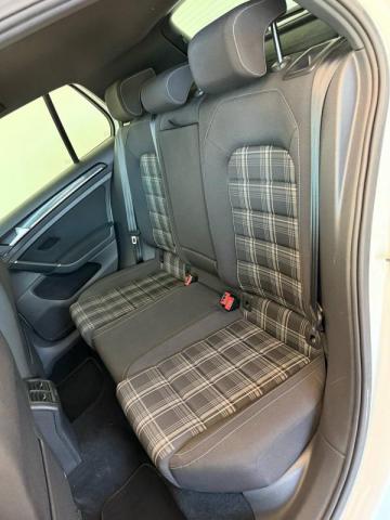 Volkswagen Golf image 3