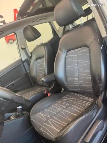 Kia Venga image 4