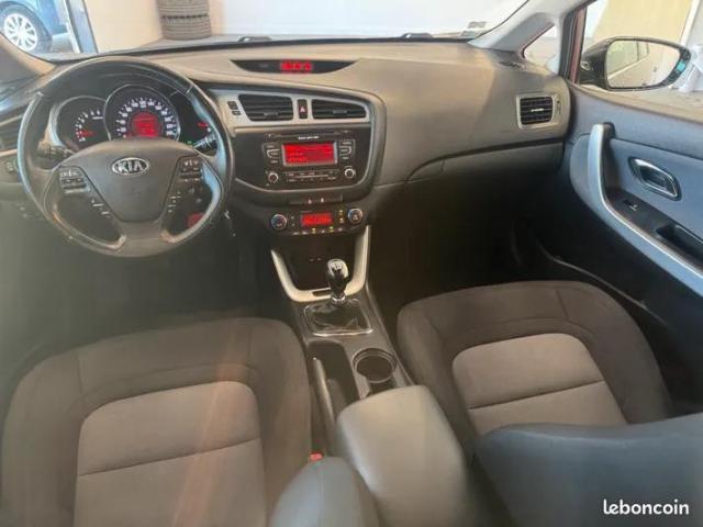 Kia Ceed image 3