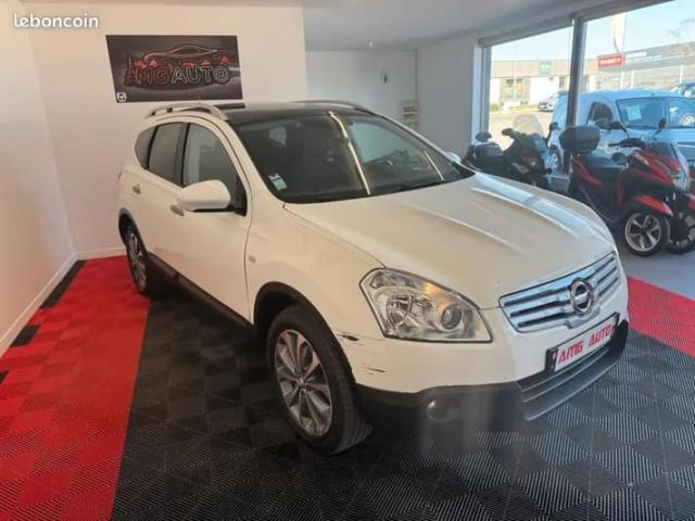 Nissan Qashqai+2 image 4