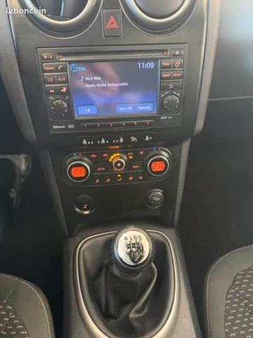 Nissan Qashqai+2 image 2